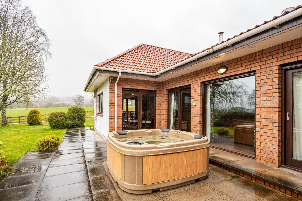 Corrie House With Hot Tub Belladrum