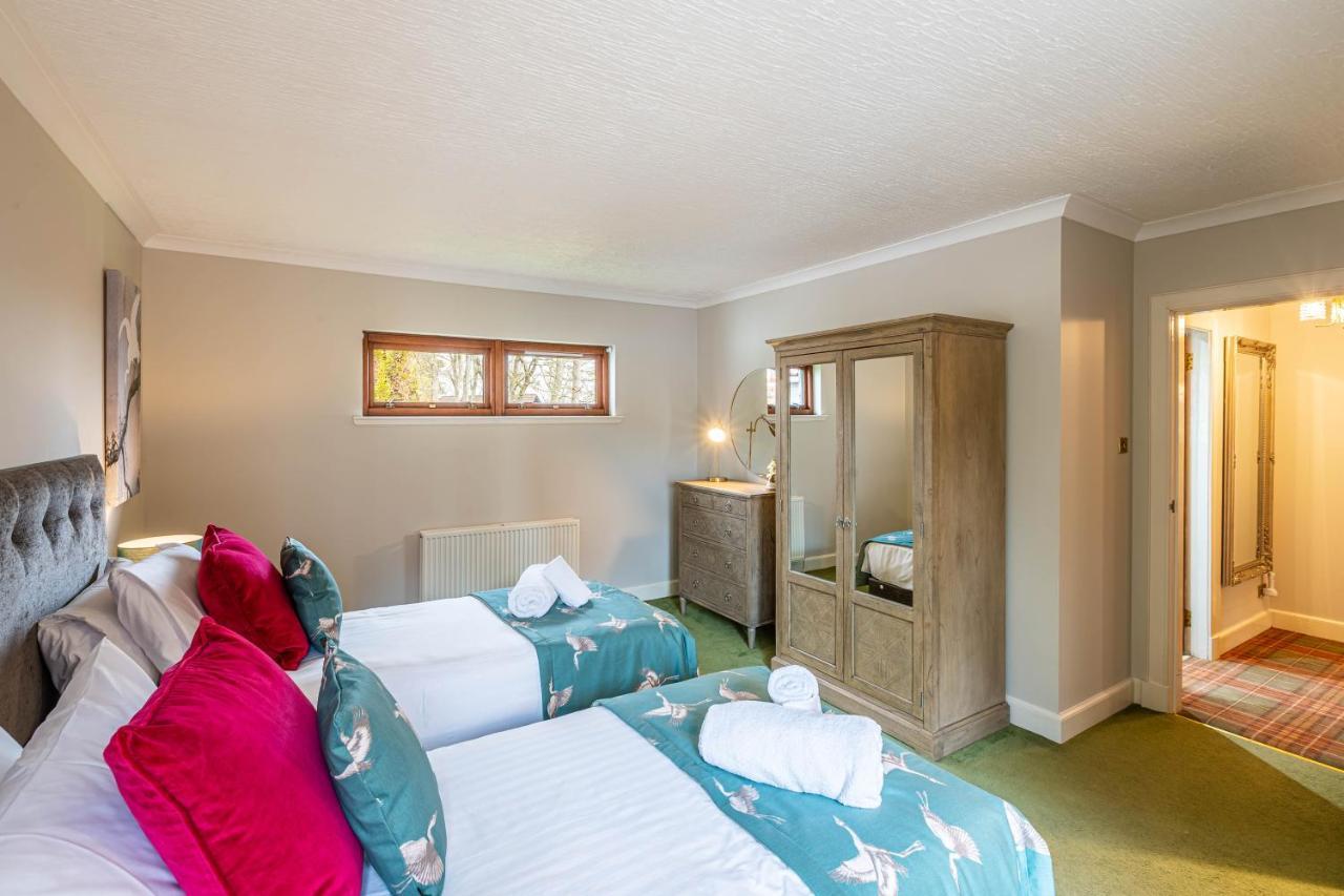 Corrie House With Hot Tub Holiday home