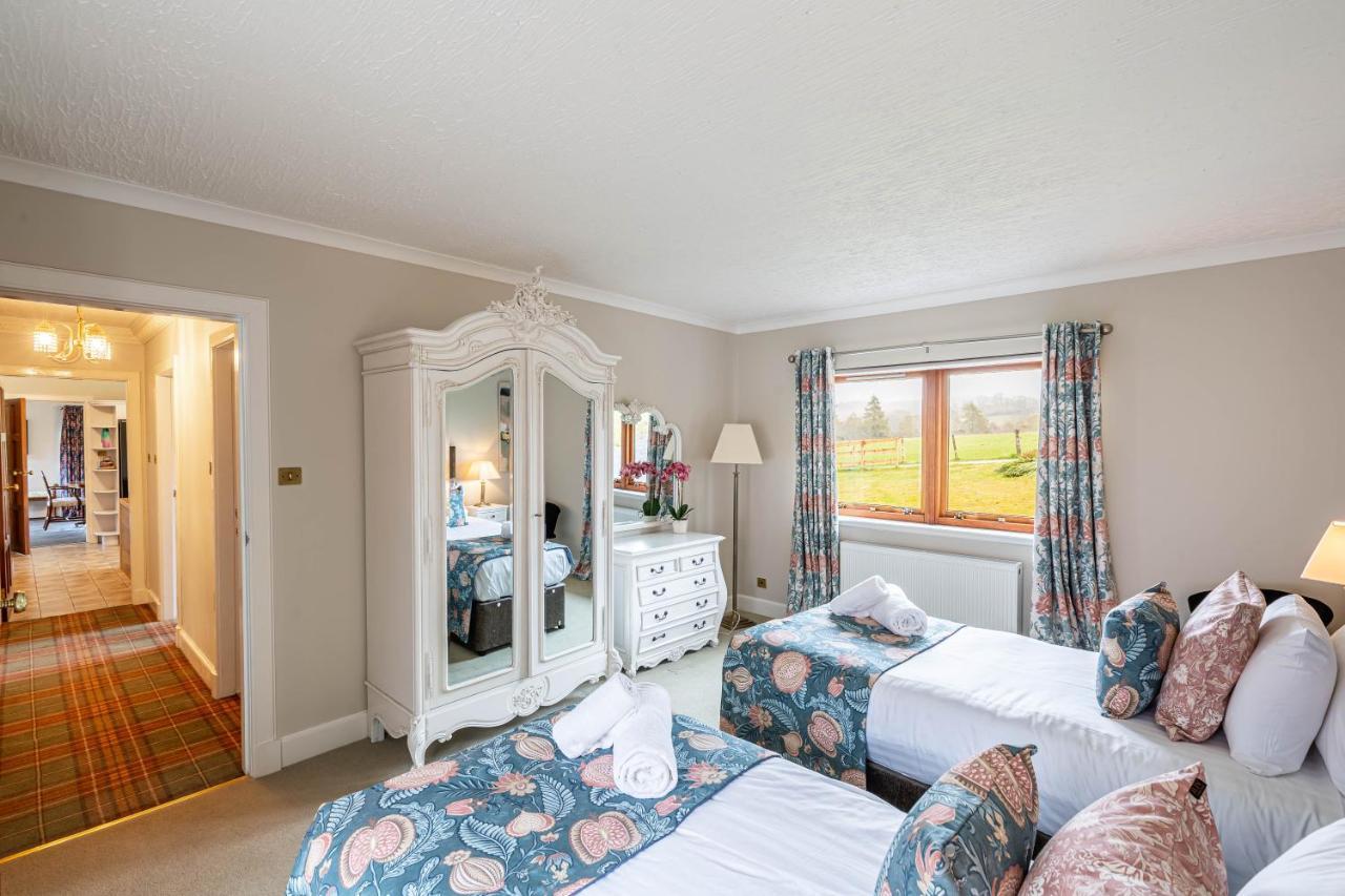 Holiday home Corrie House With Hot Tub
